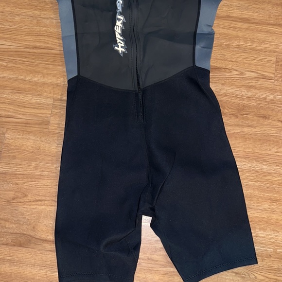πββοΈ π π€π»β’ π¦ HYPERFLEX x 2mm Wetsuit ππββοΈπ¦ - Picture 8 of 8